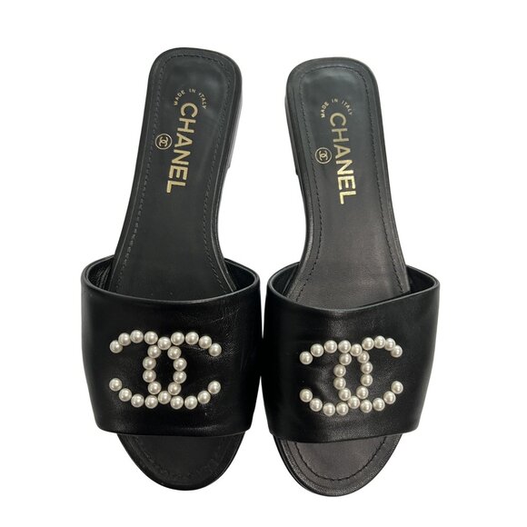 Chanel Pearl CC Logo Mules in Black - Picture 1 of 9